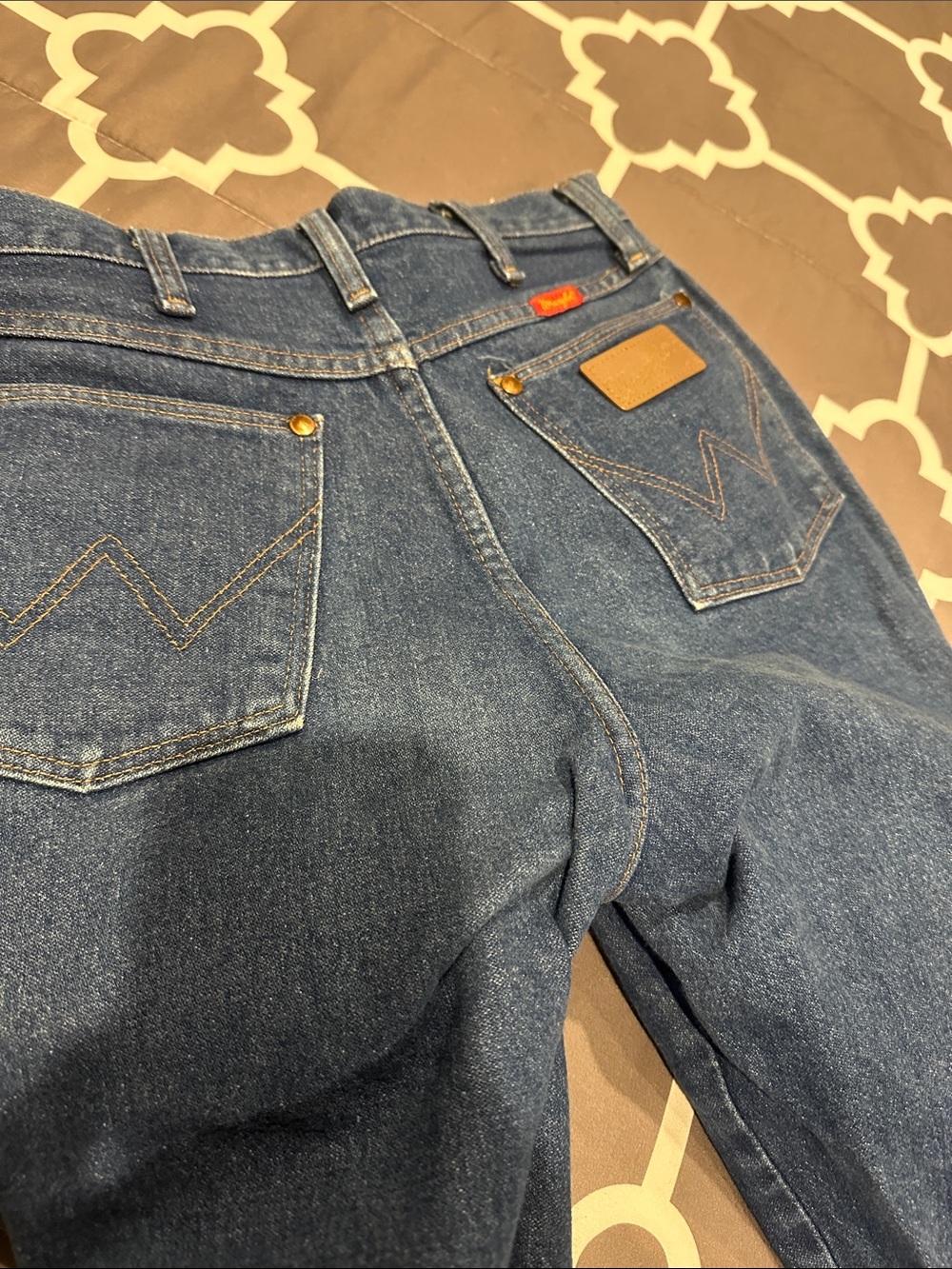 Classic Men's Dark Blue Denim Jeans - Unbranded